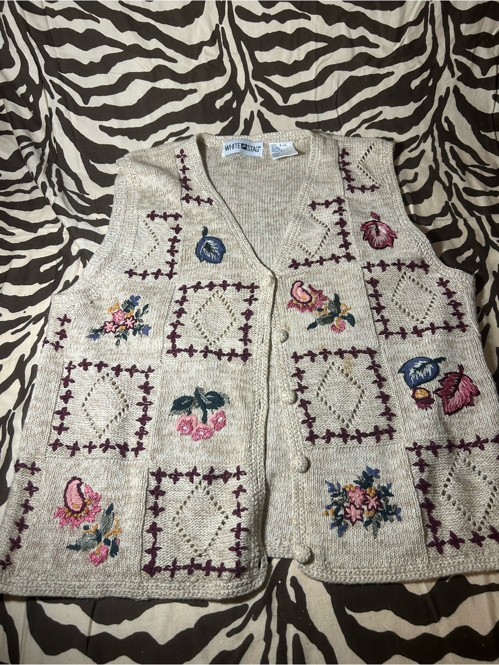 White Stag Beige Embroidered Floral Knit Vest - Picture 2 of 5